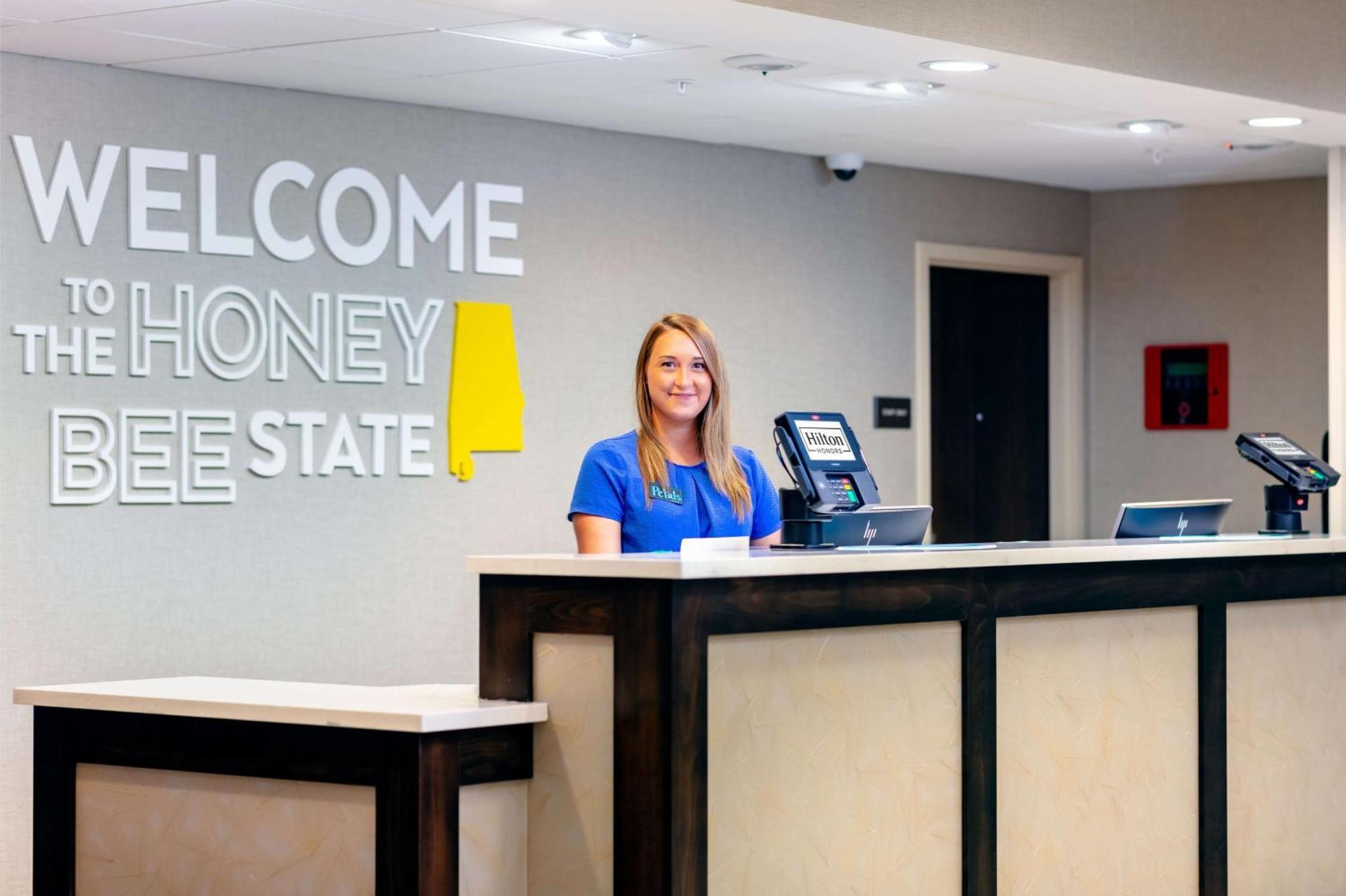 Hampton Inn ווטומפקה מראה חיצוני תמונה