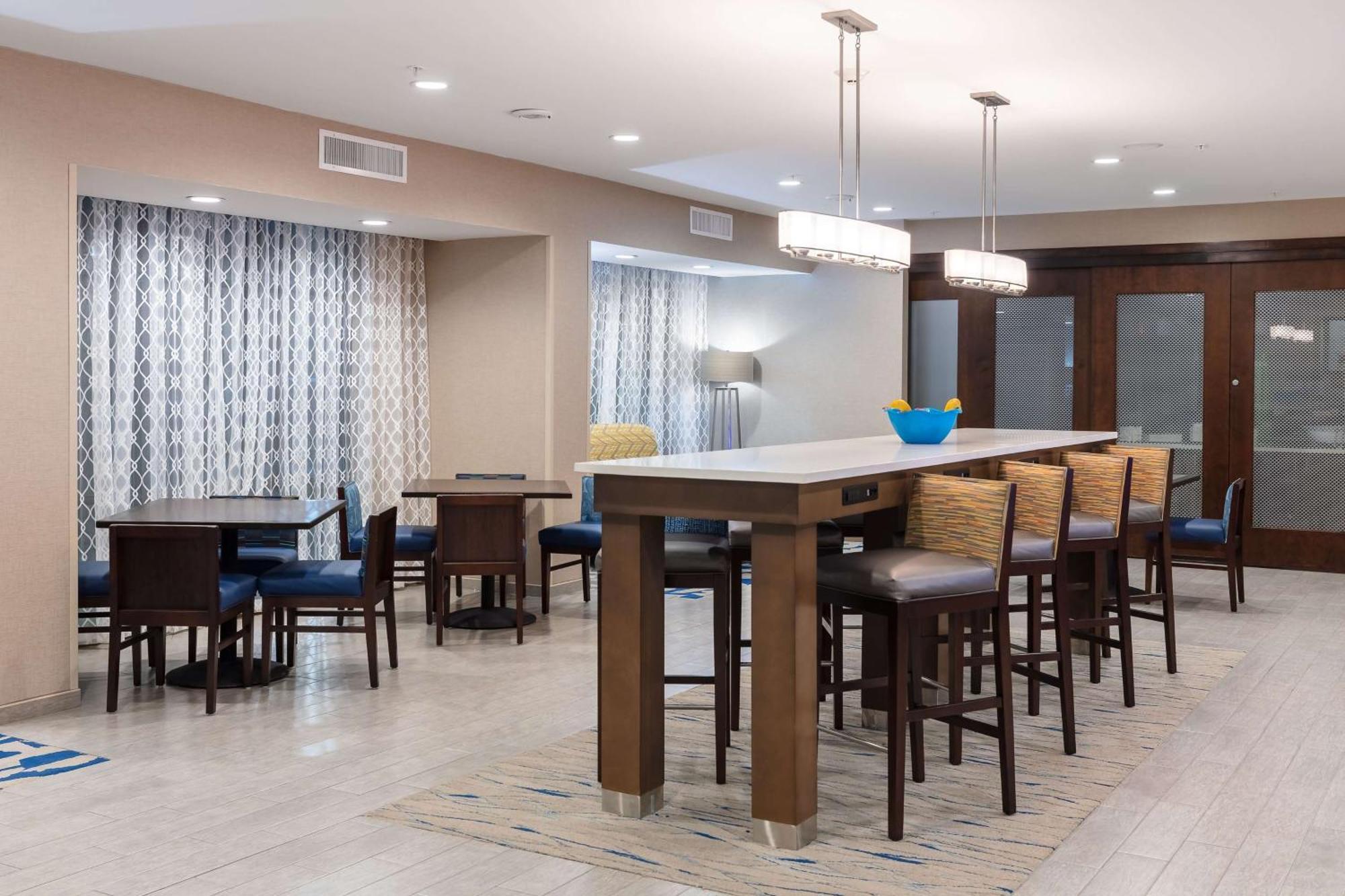 Hampton Inn ווטומפקה מראה חיצוני תמונה